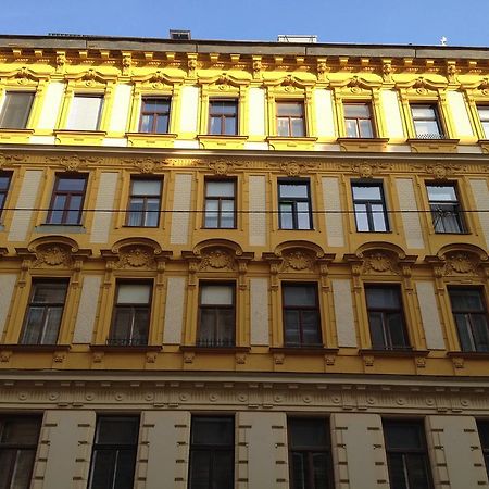 Debo Apartments Відень Екстер'єр фото